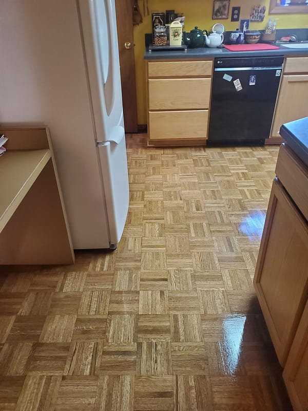 Parque stained Provincial Parque stained Provincial in a vintage kitchen